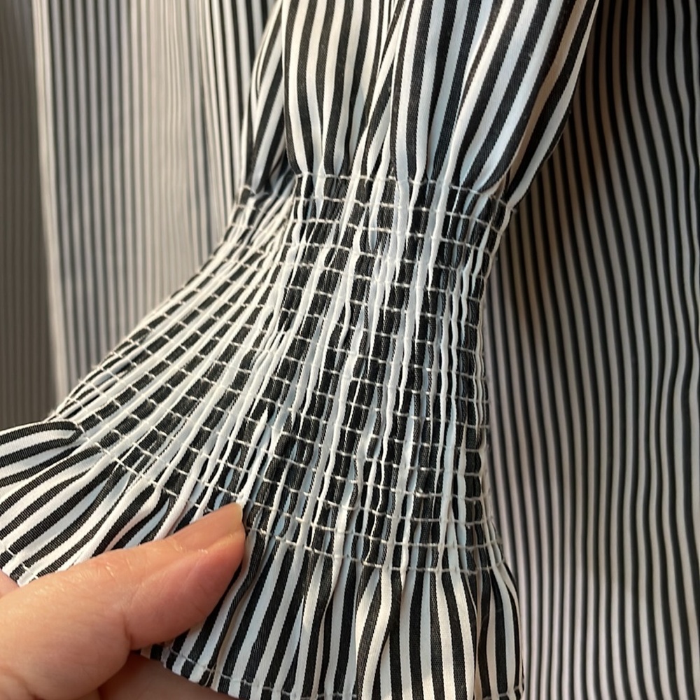 Casting La Blouse. - image 3